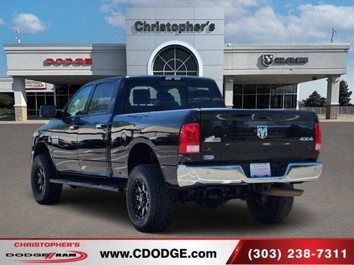 Brilliant Black Crystal Pearlcoat 2017 RAM 2500 Big Horn