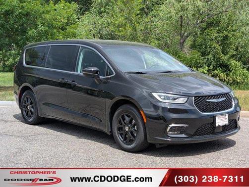 2024 Chrysler Pacifica Touring-L