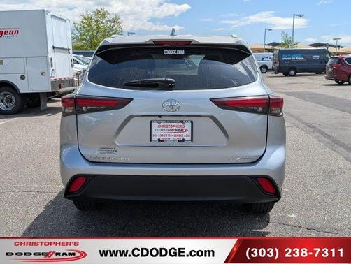 2024 Toyota Highlander LE