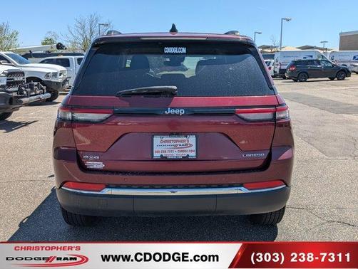 2023 Jeep Grand Cherokee Laredo