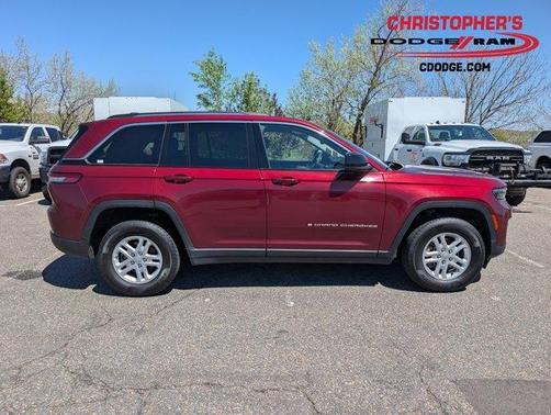 2023 Jeep Grand Cherokee Laredo