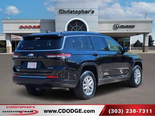 Diamond Black 2022 Jeep Grand Cherokee L Laredo