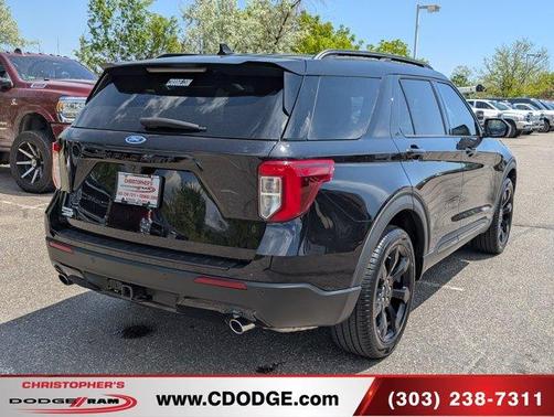 2024 Ford Explorer ST-Line