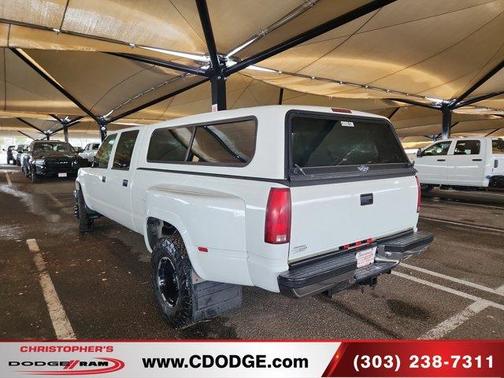 1999 GMC Sierra 3500 SLT (carry-over)