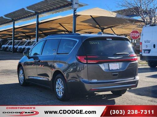 2022 Chrysler Pacifica Touring-L