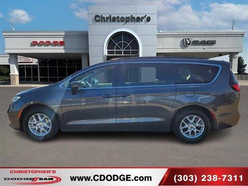 2022 Chrysler Pacifica Touring-L