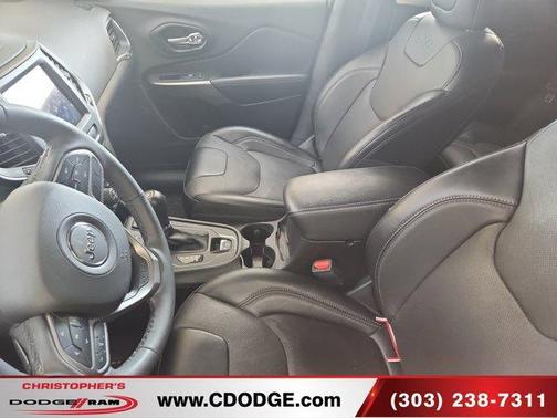 2022 Jeep Cherokee Latitude Lux