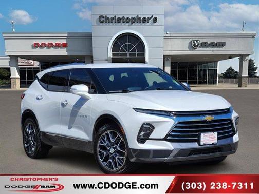 Iridescent Pearl Tricoat 2023 Chevrolet Blazer Premier