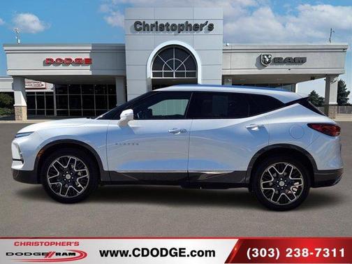 Iridescent Pearl Tricoat 2023 Chevrolet Blazer Premier