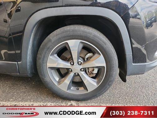 Diamond Black 2019 Jeep Cherokee Limited