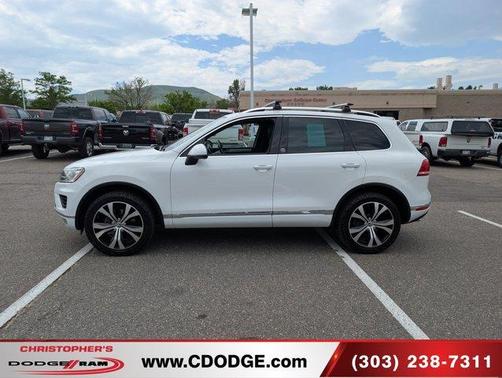 2017 Volkswagen Touareg V6 Wolfsburg Edition