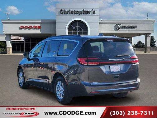 2022 Chrysler Pacifica Touring-L