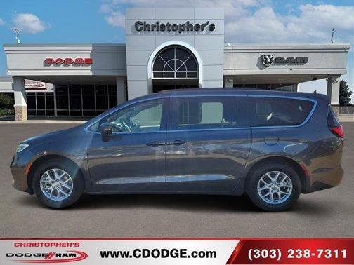 2022 Chrysler Pacifica Touring-L