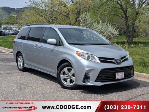 2020 Toyota Sienna LE