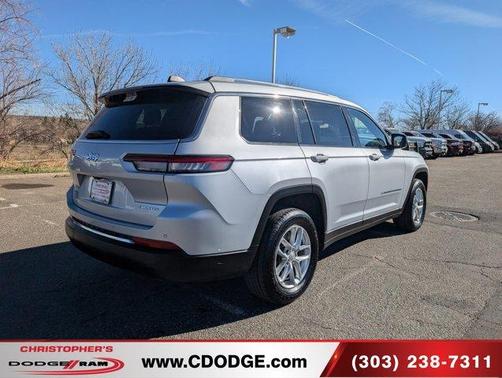 2023 Jeep Grand Cherokee L Laredo