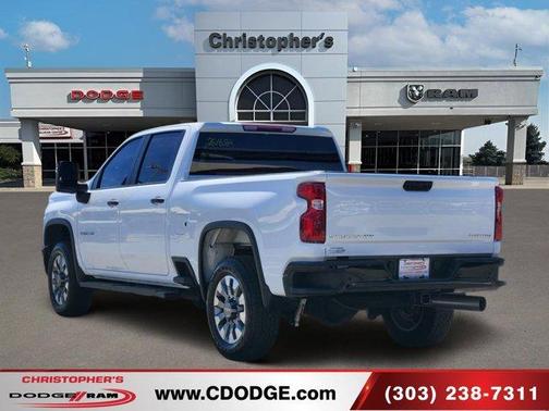 Summit White 2024 Chevrolet Silverado 2500 Custom