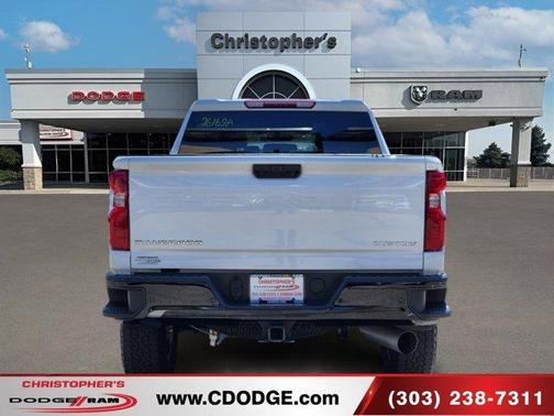 Summit White 2024 Chevrolet Silverado 2500 Custom