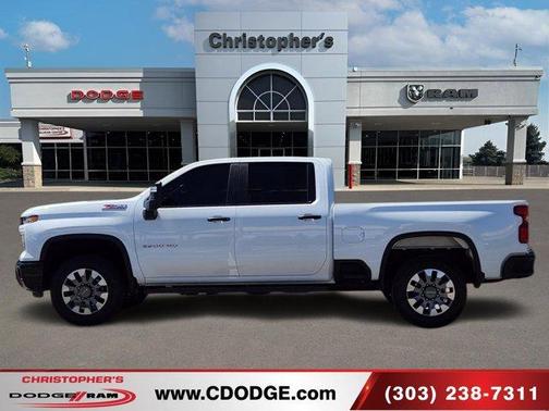 Summit White 2024 Chevrolet Silverado 2500 Custom