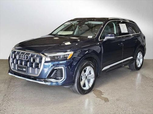 2025 Audi Q7 Premium 45 TFSI quattro Tiptronic