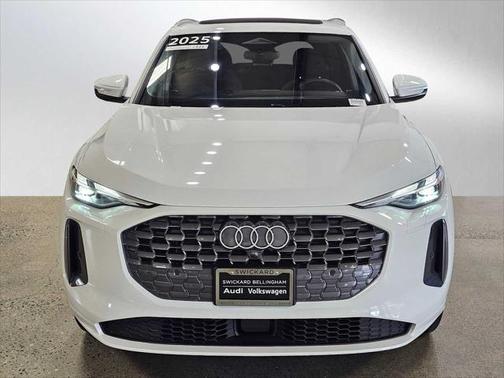 2025 Audi Q5 Premium TFSI quattro S tronic