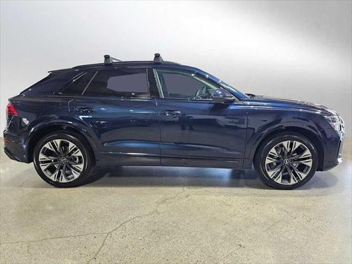 2025 Audi Q8 Premium Plus 55 TFSI quattro