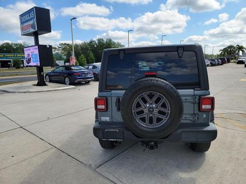 Anvil Clearcoat 2024 Jeep Wrangler Sport