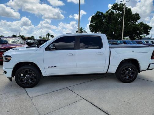 Bright White Clearcoat 2021 RAM 1500 Limited