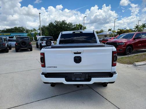 Bright White Clearcoat 2021 RAM 1500 Limited