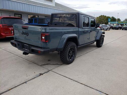 Anvil Clearcoat 2026 Jeep Gladiator Sport