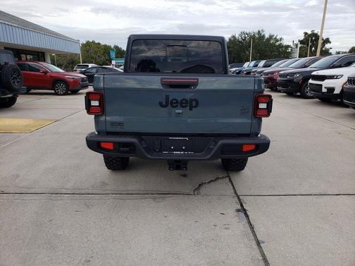 Anvil Clearcoat 2026 Jeep Gladiator Sport