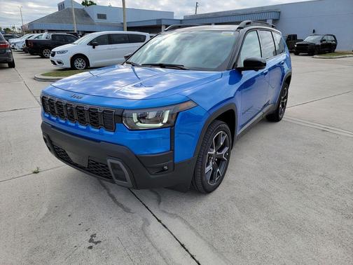 Hydro Blue Pearlcoat 2026 Jeep Cherokee Overland