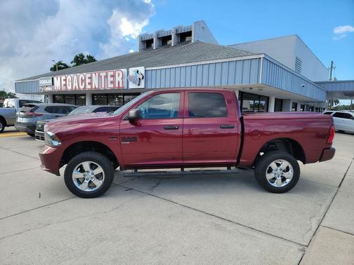 Delmonico Red Pearlcoat 2019 RAM 1500 Classic Express
