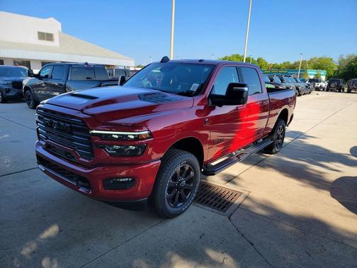 Molten Red Pearlcoat 2026 RAM 2500 Laramie