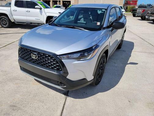Silver 2025 Toyota Corolla Cross L