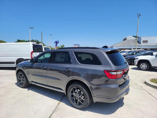 Vapor Gray 2026 Dodge Durango GT Plus HEMI V8