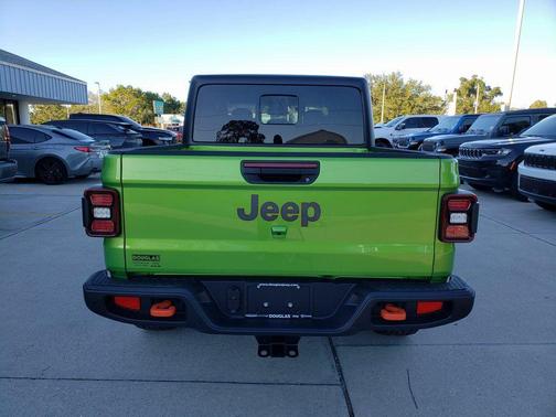 Mojito! Clearcoat 2026 Jeep Gladiator Mojave