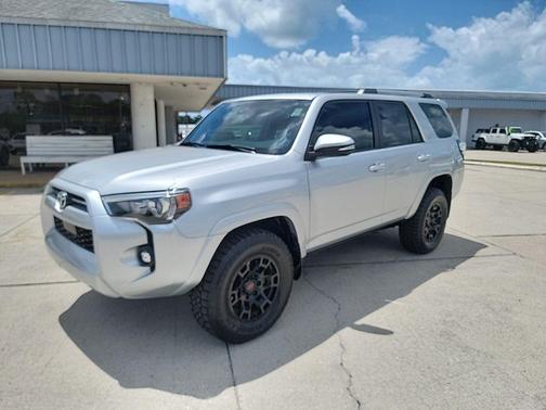 Classic Silver Metallic 2023 Toyota 4Runner SR5 Premium