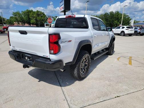 Summit White 2026 Chevrolet Colorado ZR2