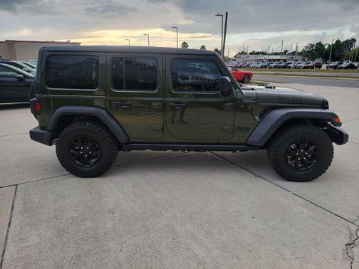Sarge Green Clearcoat 2022 Jeep Wrangler Unlimited Sport