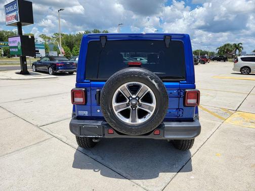 Ocean Blue Metallic 2020 Jeep Wrangler Unlimited Sahara