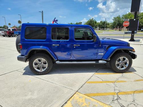 Ocean Blue Metallic 2020 Jeep Wrangler Unlimited Sahara