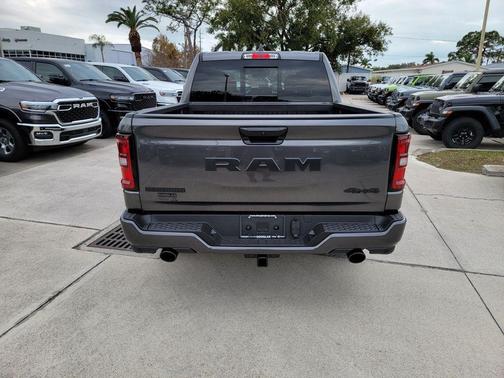 Granite Crystal Clearcoat Metallic 2026 RAM 1500 Big Horn/Lone Star