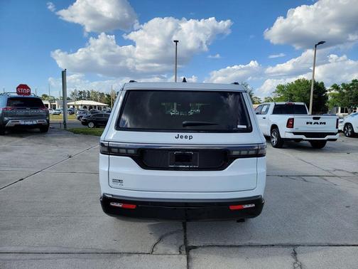 Bright White Clearcoat 2026 Jeep Grand Wagoneer Base