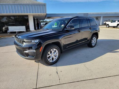 Diamond Black 2023 Jeep Grand Cherokee Limited