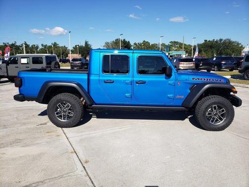 Hydro Blue Pearlcoat 2026 Jeep Gladiator Mojave
