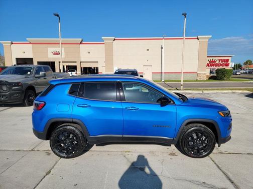 Hydro Blue Pearlcoat 2026 Jeep Compass Latitude