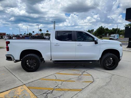 Summit White 2021 Chevrolet Silverado 1500 LT