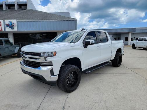 Summit White 2021 Chevrolet Silverado 1500 LT