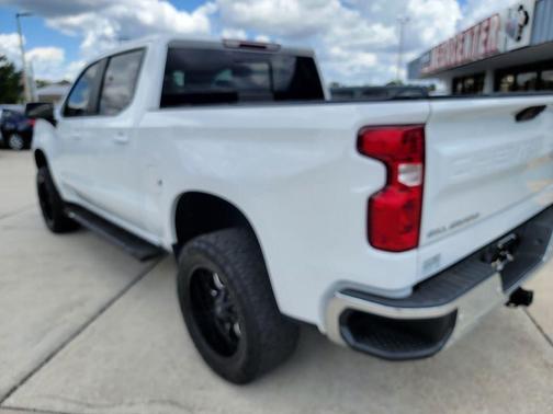 Summit White 2021 Chevrolet Silverado 1500 LT