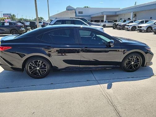 Midnight Black Metallic 2025 Toyota Camry SE